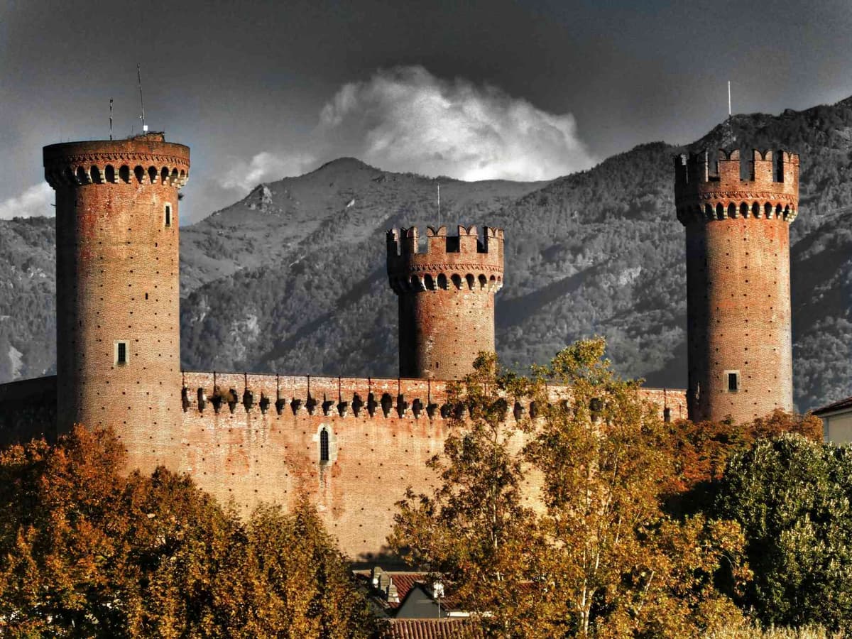 Rosse torri
